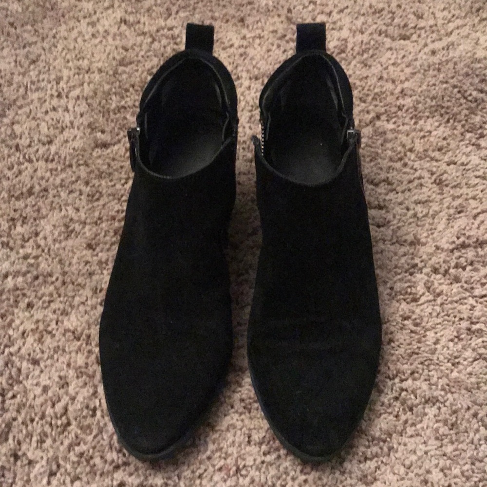Franco Sarto black booties size 6